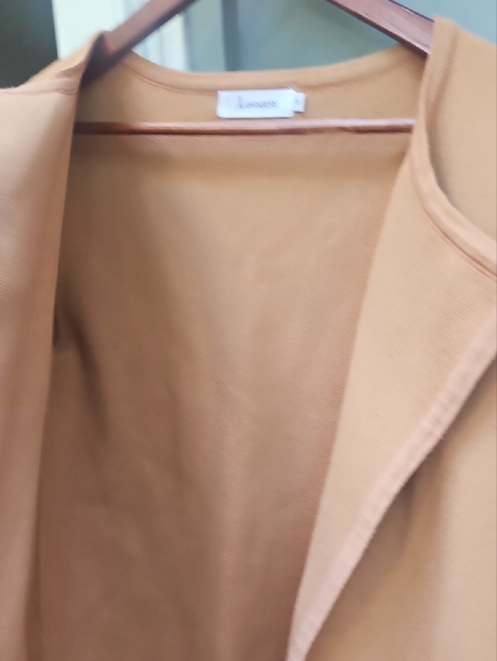 Lightweight Open-Front Camel Cardigan with Patch Pockets - Picture 7 of 9